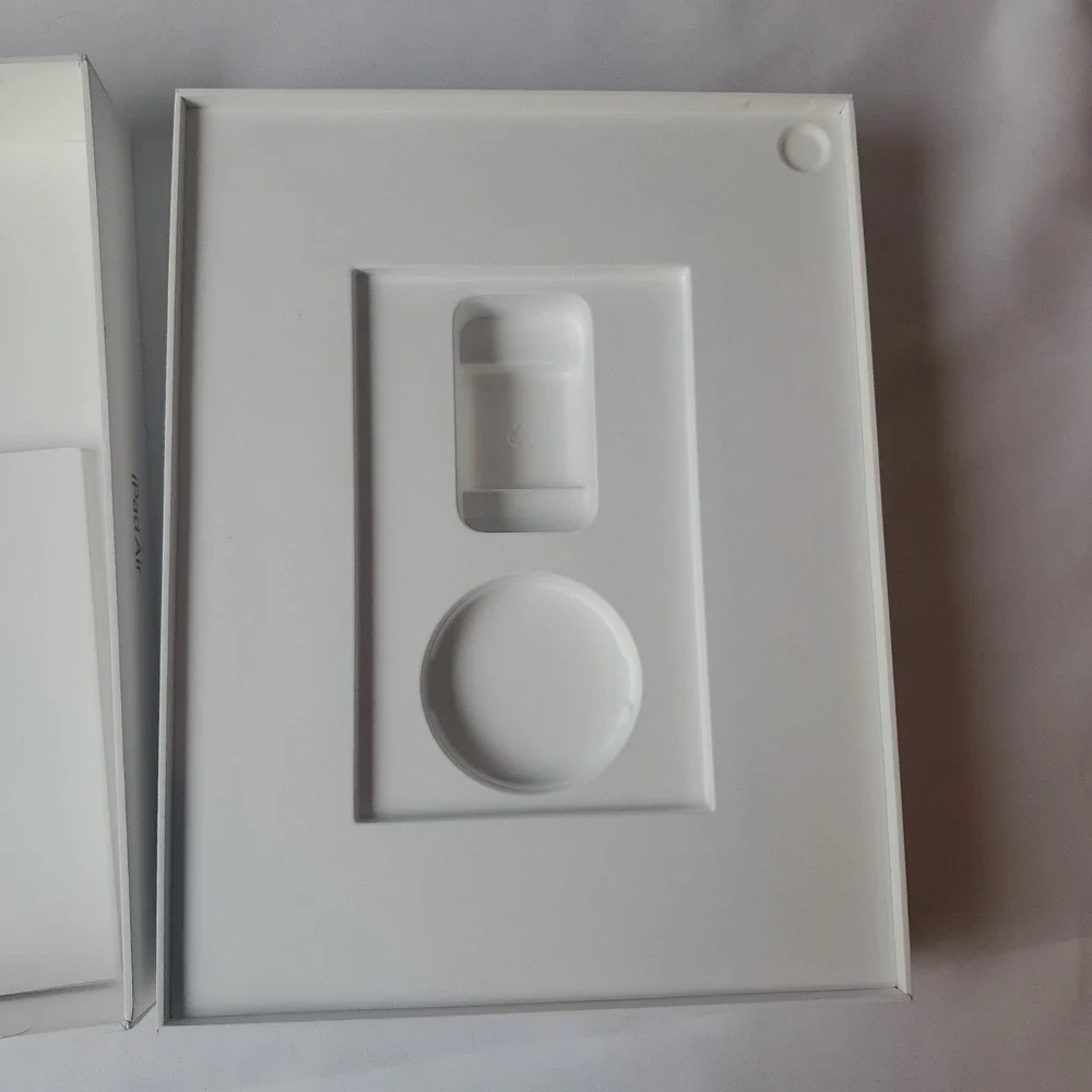 EMPTY BOX ONLY Apple iPad Air 13 A3268 128 GB, Wi-Fi, 13 in Space Gray